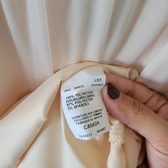 NWT Le Chateau cocktail dress, cream size xxl - Picture 6 of 8